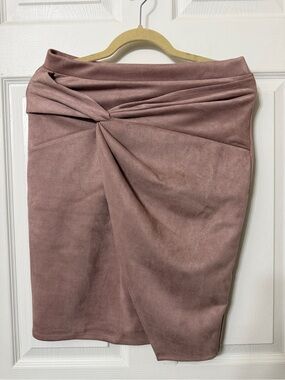 iris Mauve Twist-Front Pencil Skirt